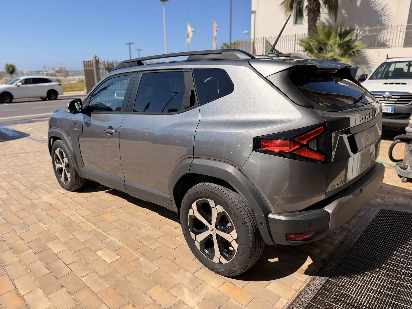 Dacia Duster III 1.6 hybrid Journey 140cv - foto 2