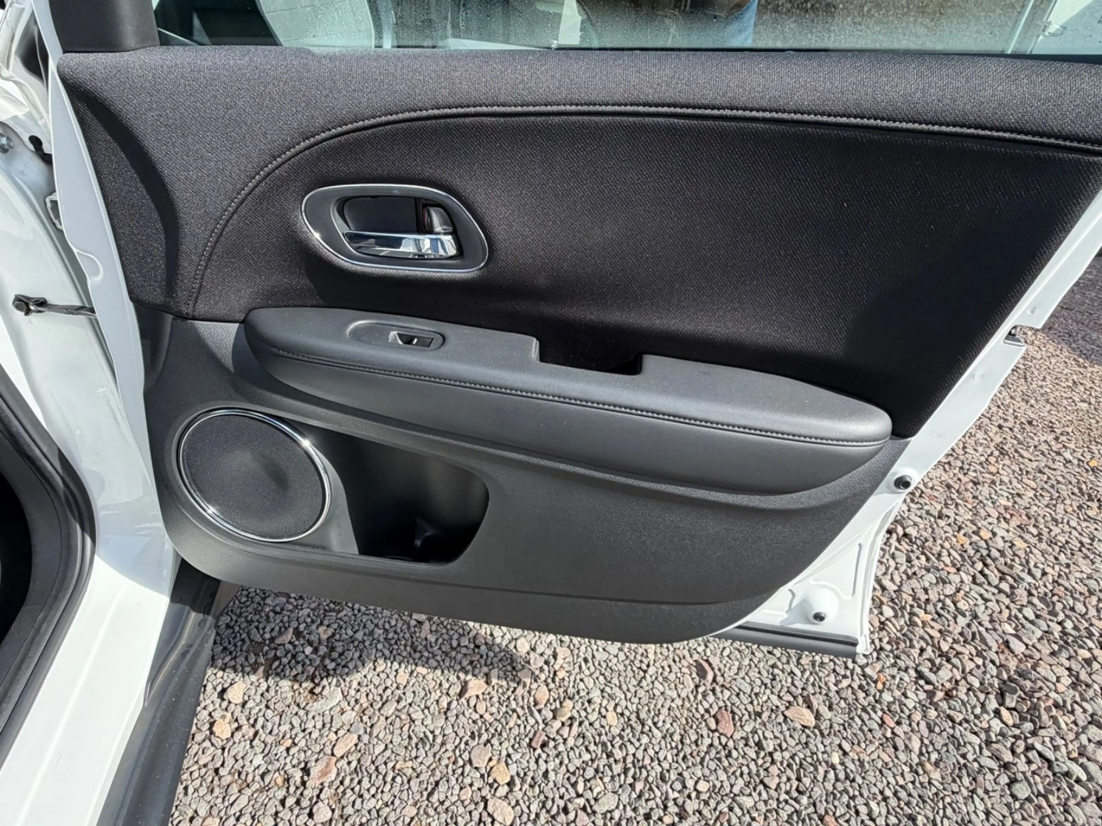 Honda HR-V Executive *Pano*AHK*SHZ*KAMERA* — photo 17