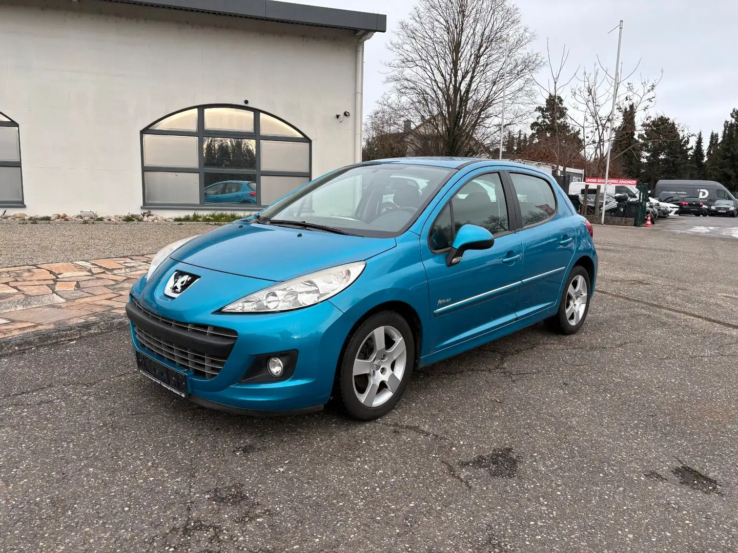 Peugeot 207 Forever 1,4 Benzin Klima Tüv 05/2027 AHK - 1