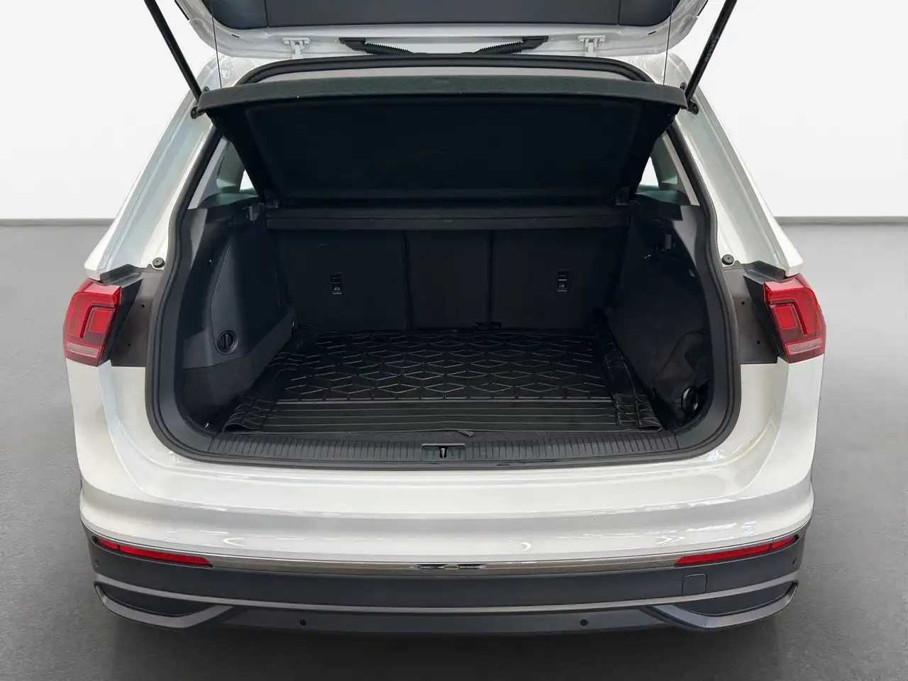 Volkswagen Tiguan Life 1.4 TSI eHybrid DSG*NAVI*KAM*PDC*LED 12