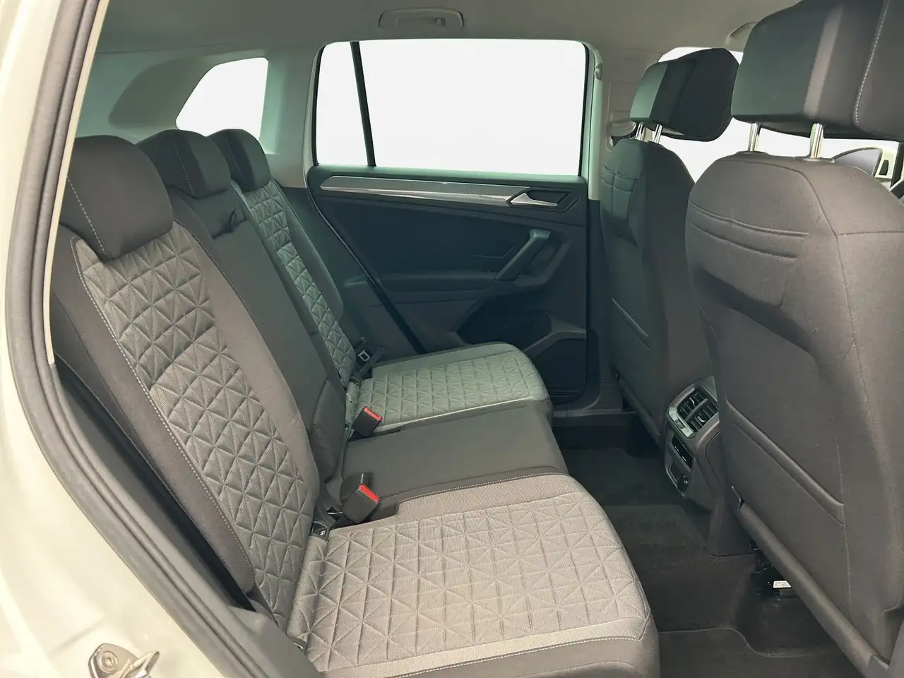 Volkswagen Tiguan Life 1.4 TSI eHybrid DSG*NAVI*KAM*PDC*LED 16