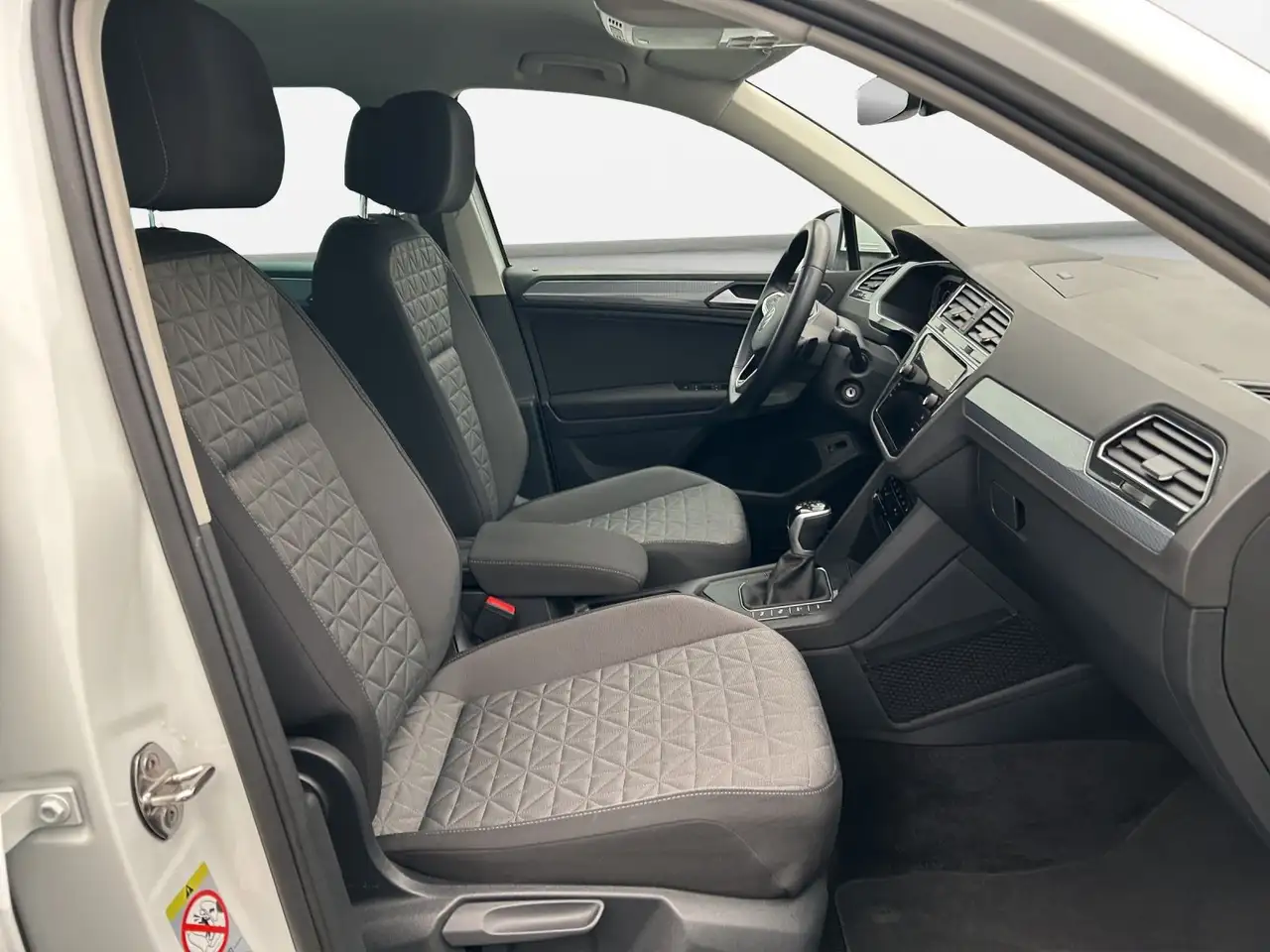 Volkswagen Tiguan Life 1.4 TSI eHybrid DSG*NAVI*KAM*PDC*LED 4