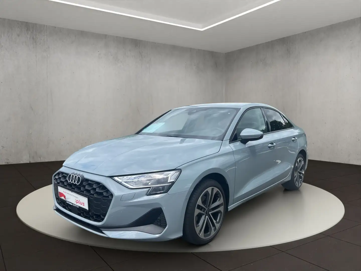 Audi A3 35 TFSI 110(150) kW(PS) S tronic Grau - 2