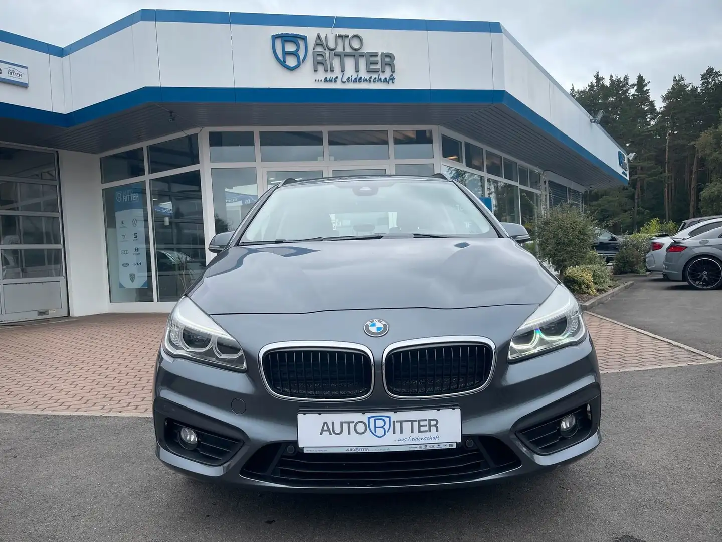 BMW 218 Navigation+AHK+Kamera Grijs - 2