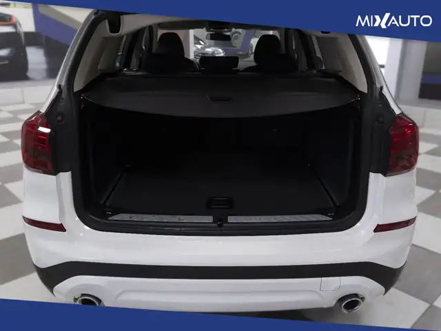 BMW X3 view 7