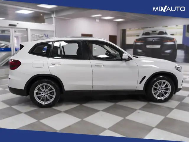 BMW X3 view 6