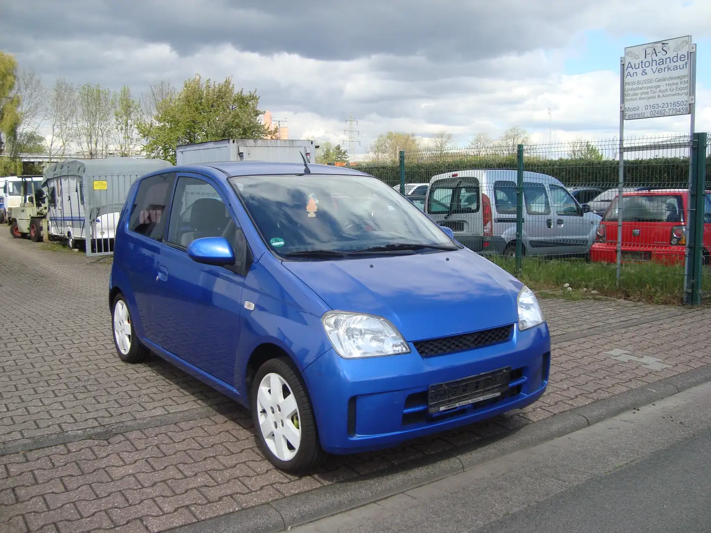 Daihatsu Cuore Cuore  1.0 Plus Blau - 1