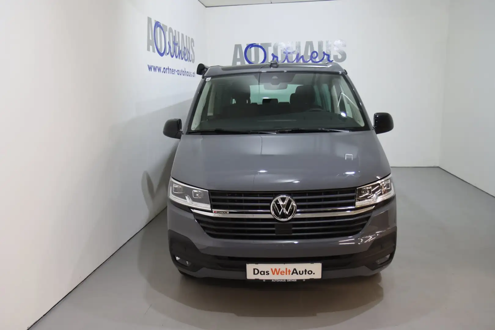 Volkswagen T6.1 California VW T6.1 California Beach Edition Camper TDI 4M Gris - 2