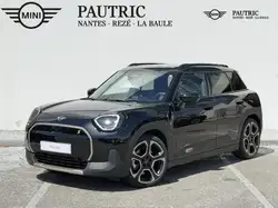 MINI SE 218ch Favoured