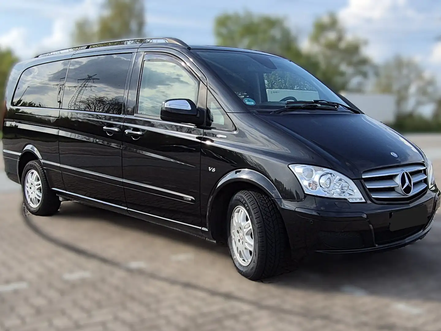 Mercedes-Benz Viano Viano Diesel 3.0 CDI DPF extralang Automatik Ambie Schwarz - 1