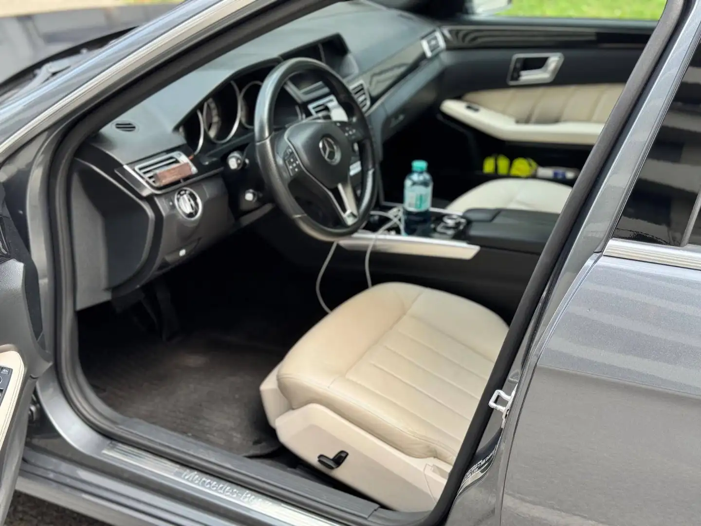 Mercedes-Benz E 250 E 250 T BlueTEC Aut. Grau - 1