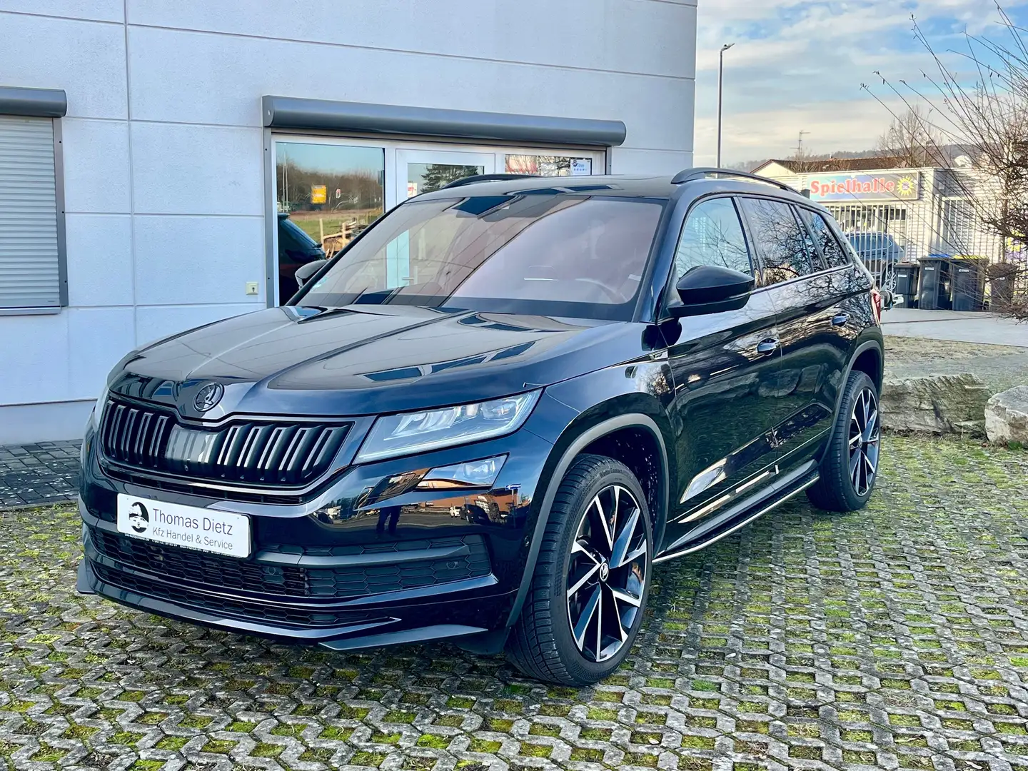 Skoda Kodiaq Sport Edition+4x4 Bussines Plus Paket Panodach 7.. Noir - 1