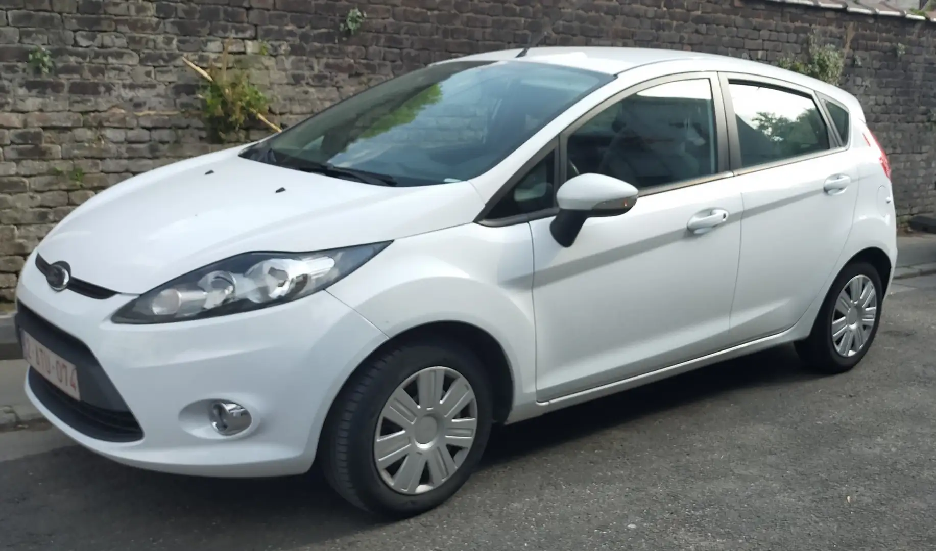 Ford Fiesta 1.25 60 Ambiente - 2