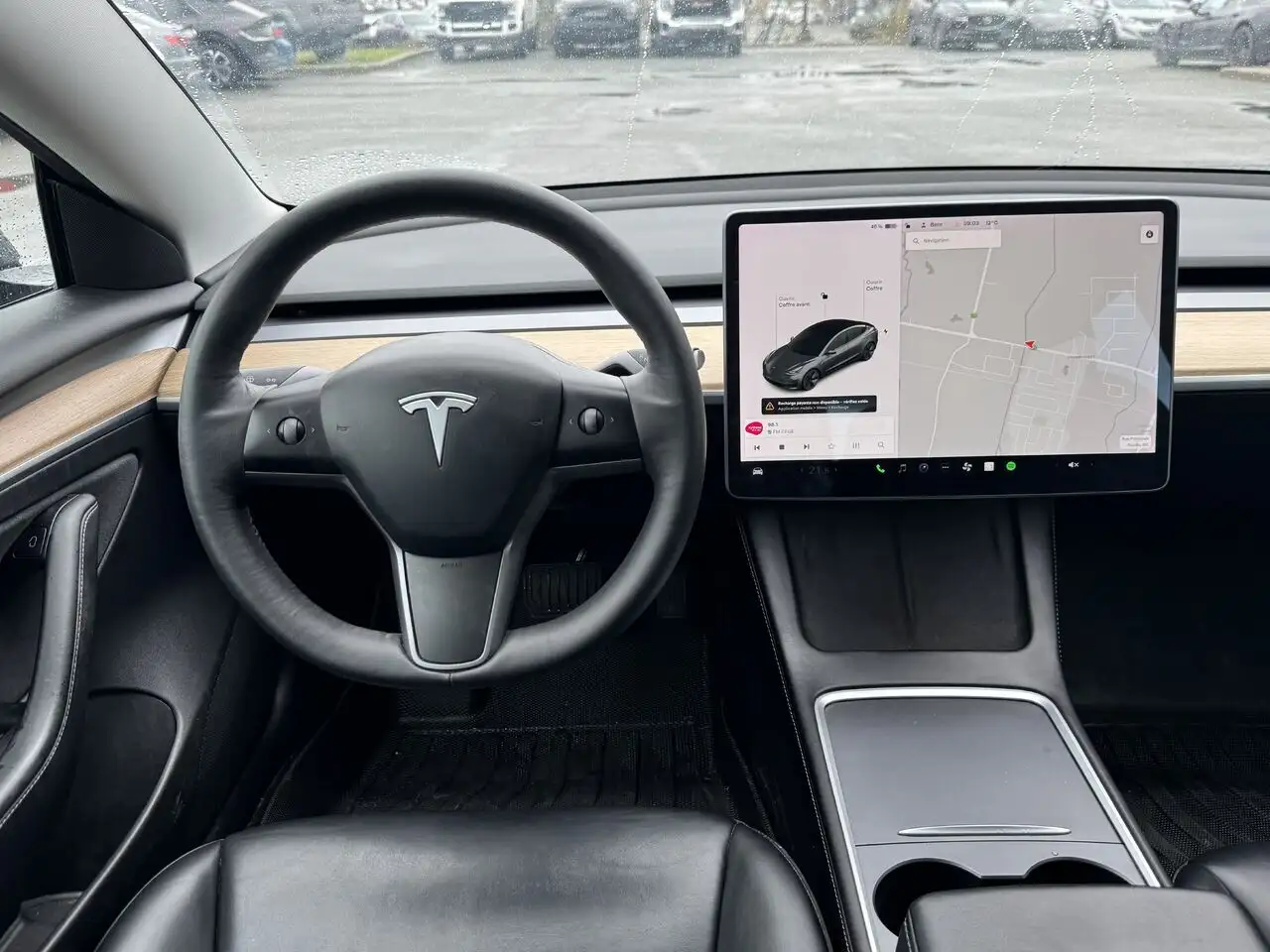 Tesla Model 3 снимка Tesla Model 3