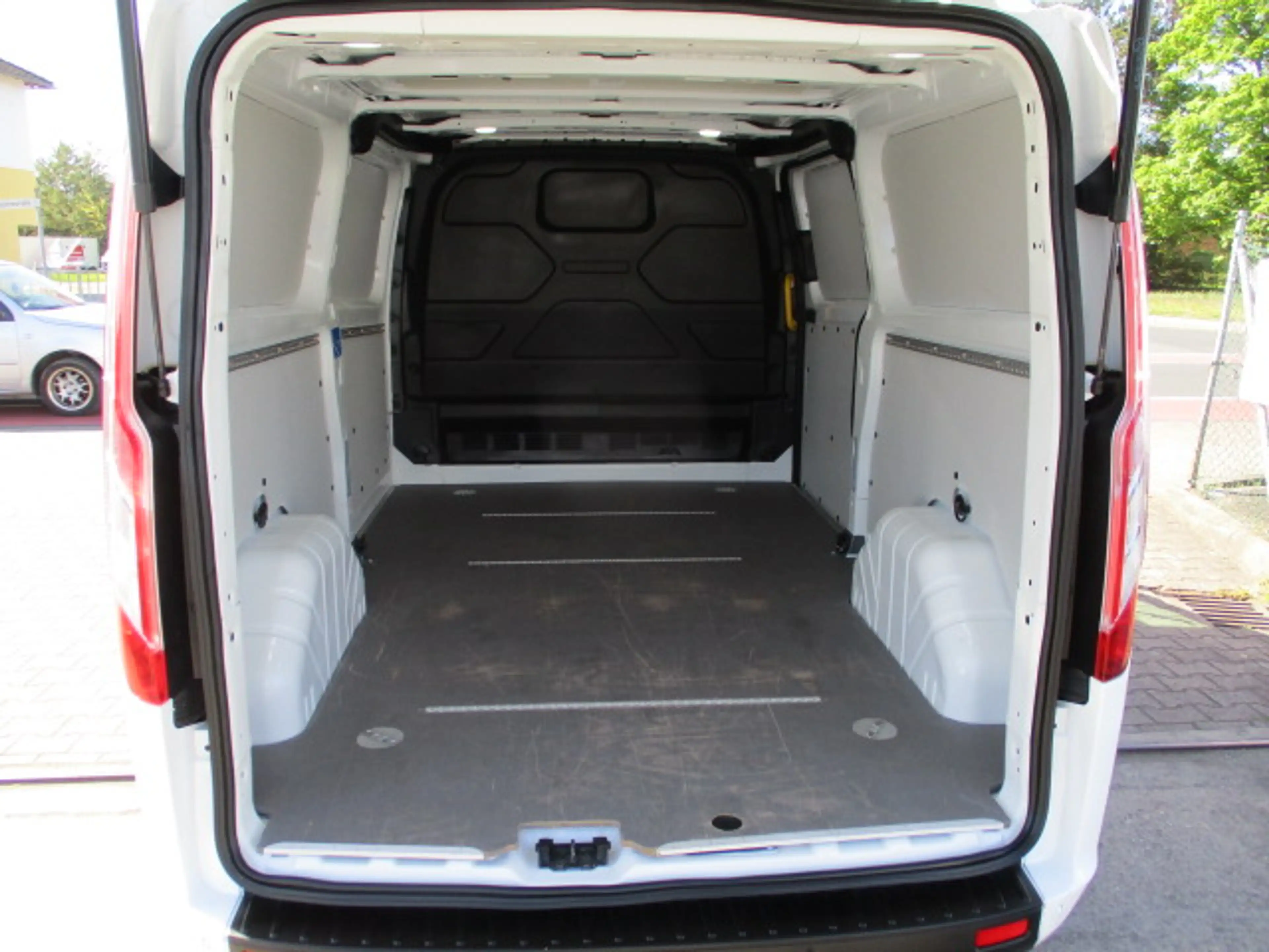 Ford Transit Custom Transit Custom 2,0 TDCi.Kasten.L2.Klima.Wenig KM — photo 7