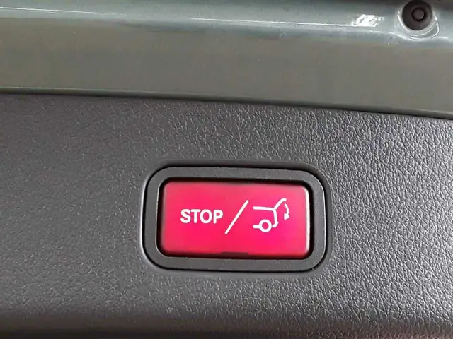 Mercedes-Benz GLC view 17