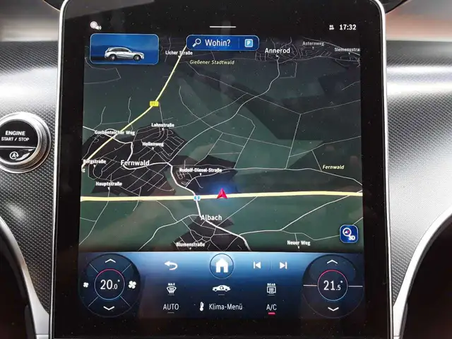 Mercedes-Benz GLC view 12