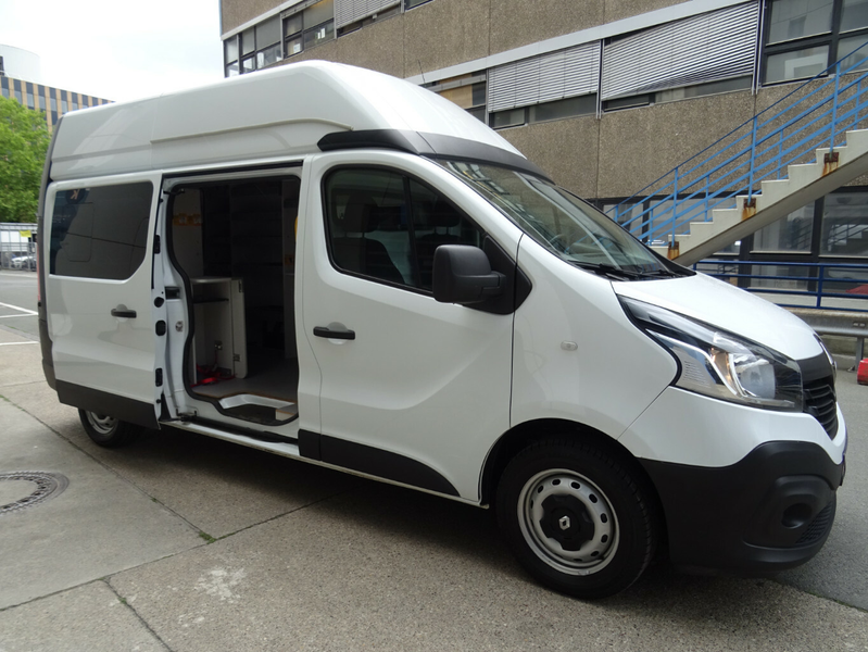 Renault Trafic 1,6 dCi 125 Energy L2H2 Hochdach Kasten,Regale,Kom — photo 8