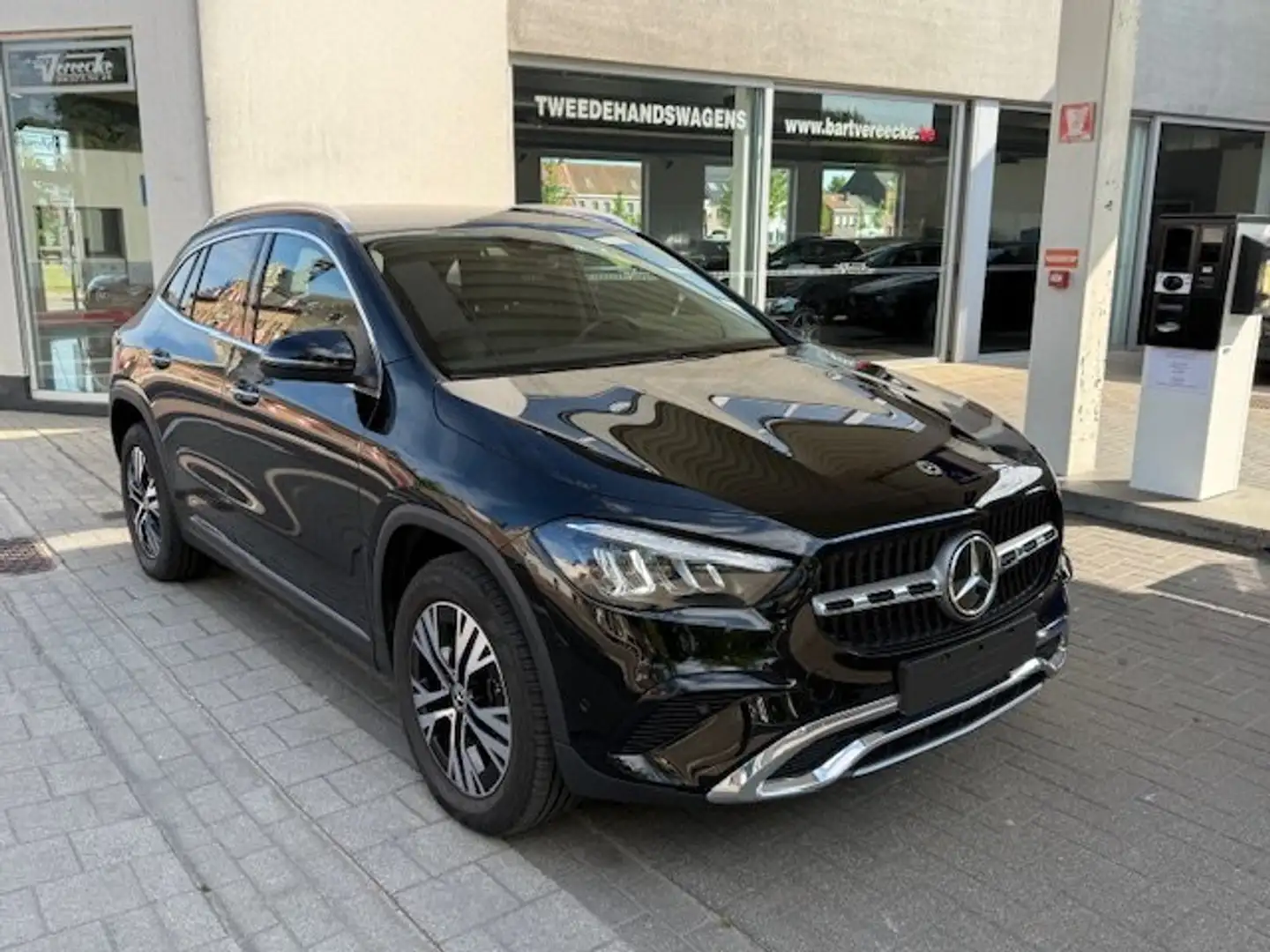 Mercedes-Benz GLA 180 FaceLift-Widescr-Privacy-Dodeh/Sp-Cam-KeyLes-Sfeer Zwart - 1