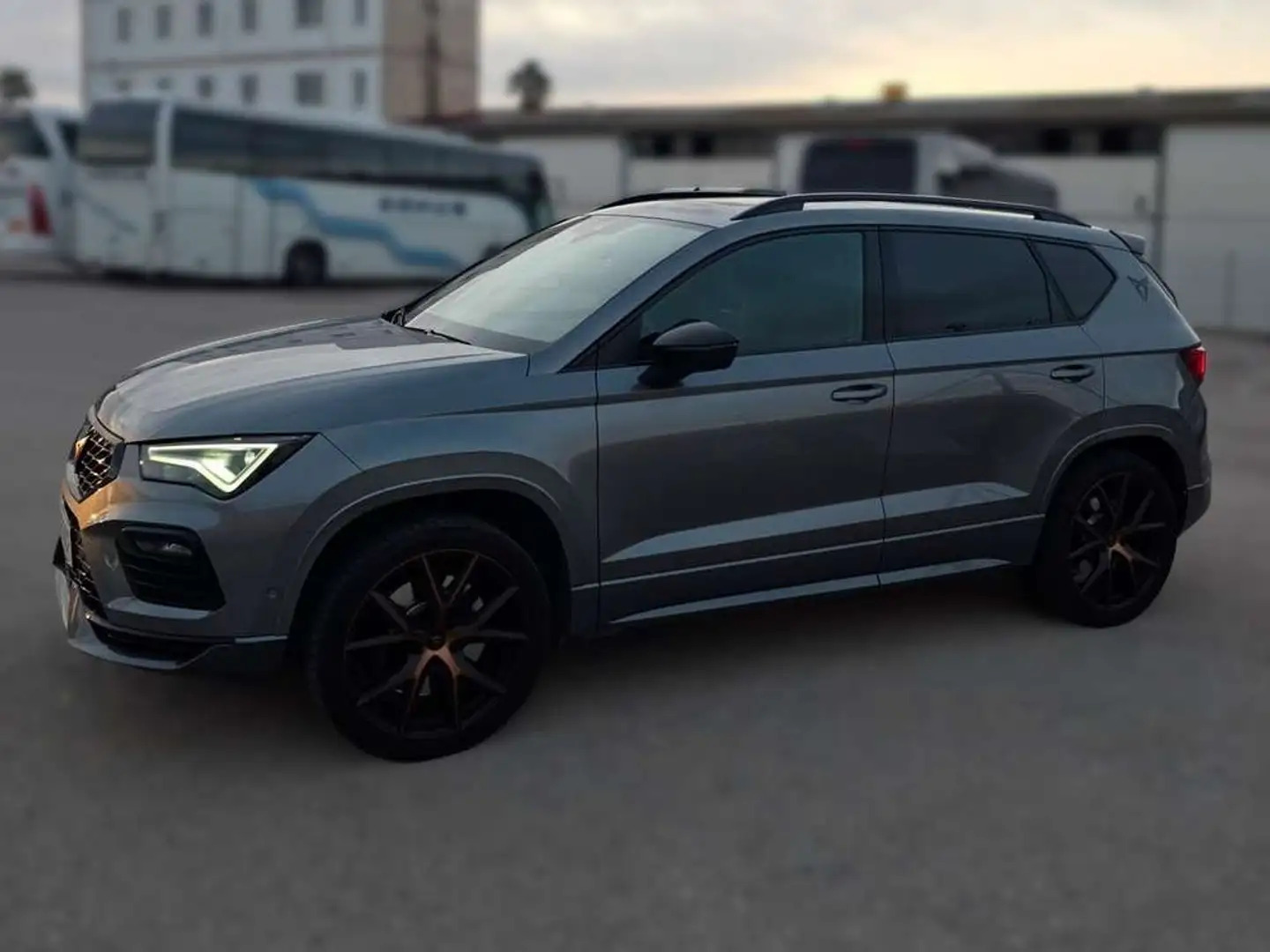 CUPRA Ateca 2.0 TSI IMPULSE 300 DSG 4Drive Gris - 2