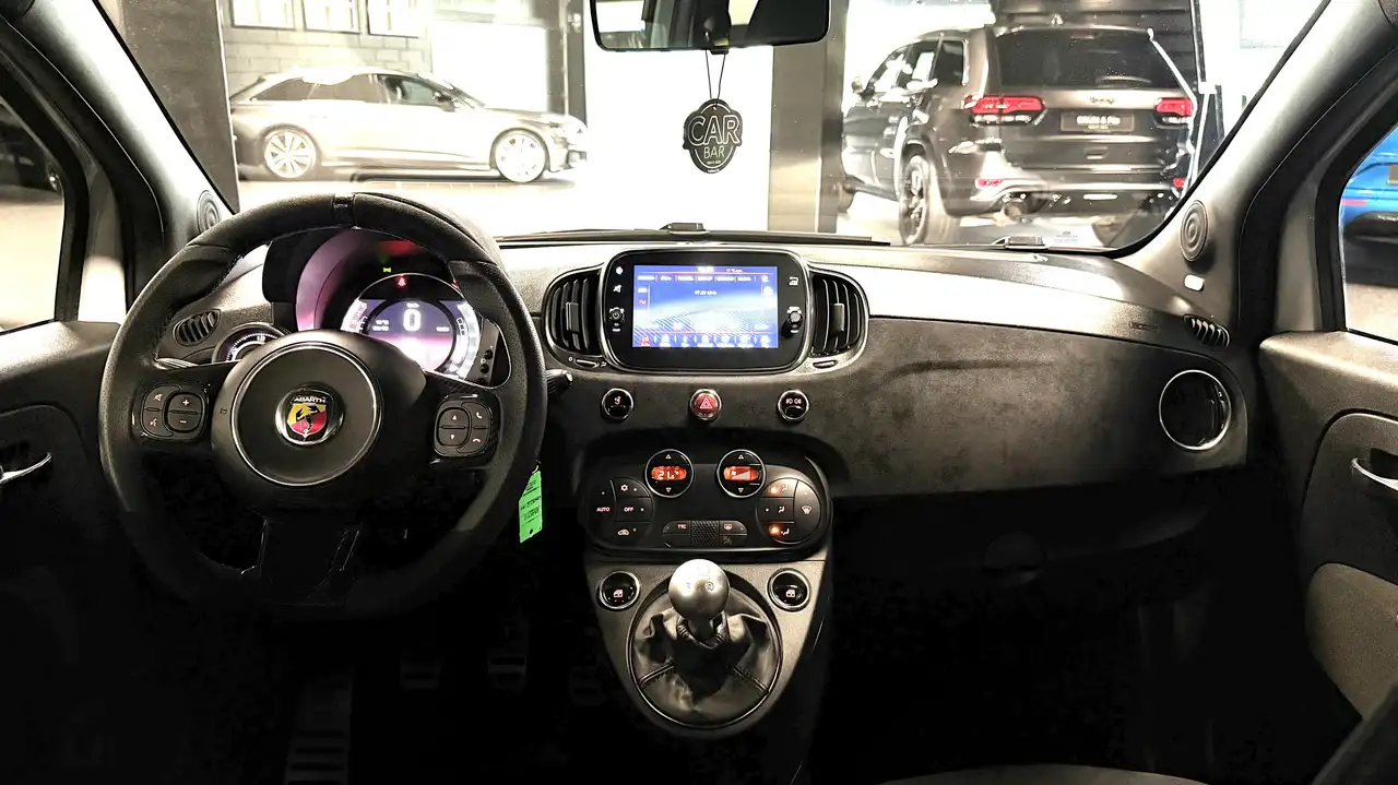 Abarth 595 2021 — фото 10
