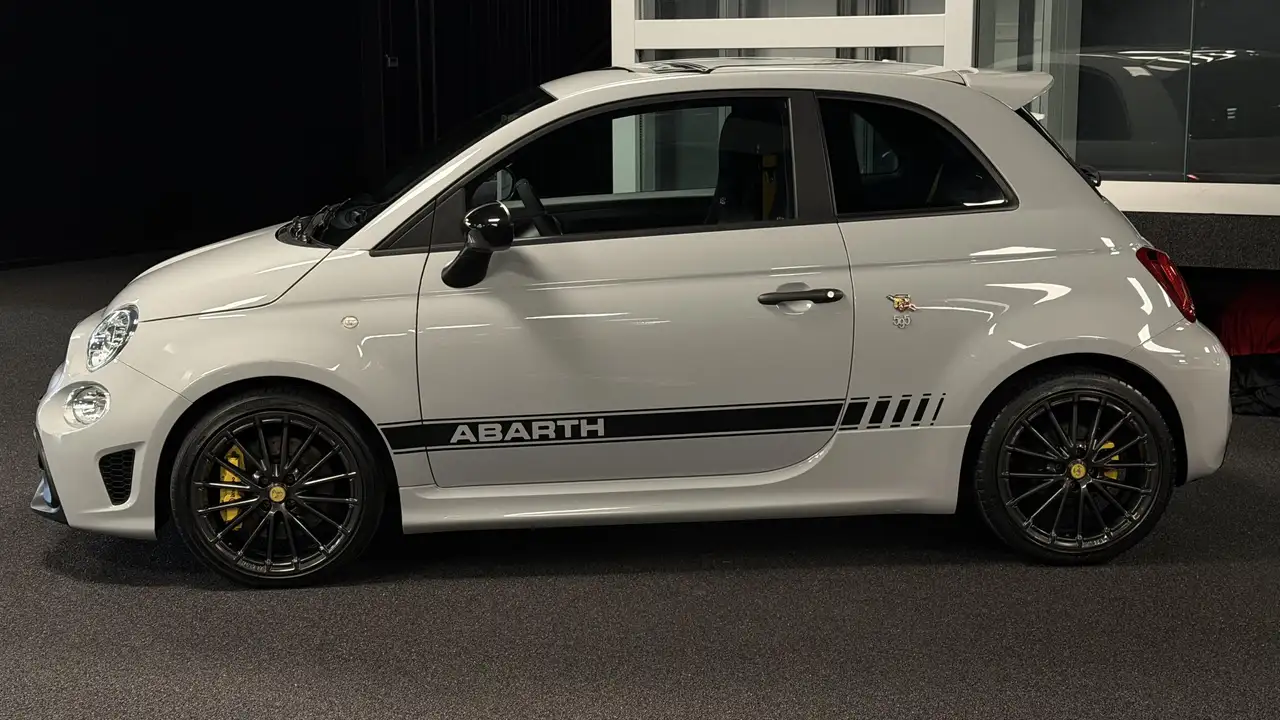 Abarth 595 2021