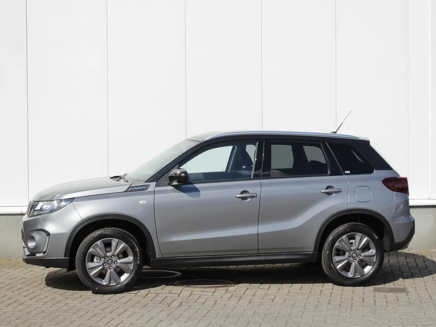 Suzuki Vitara 1.5 Hybrid Select AllGrip Automaat | Navi | Adap. Grijs - 2
