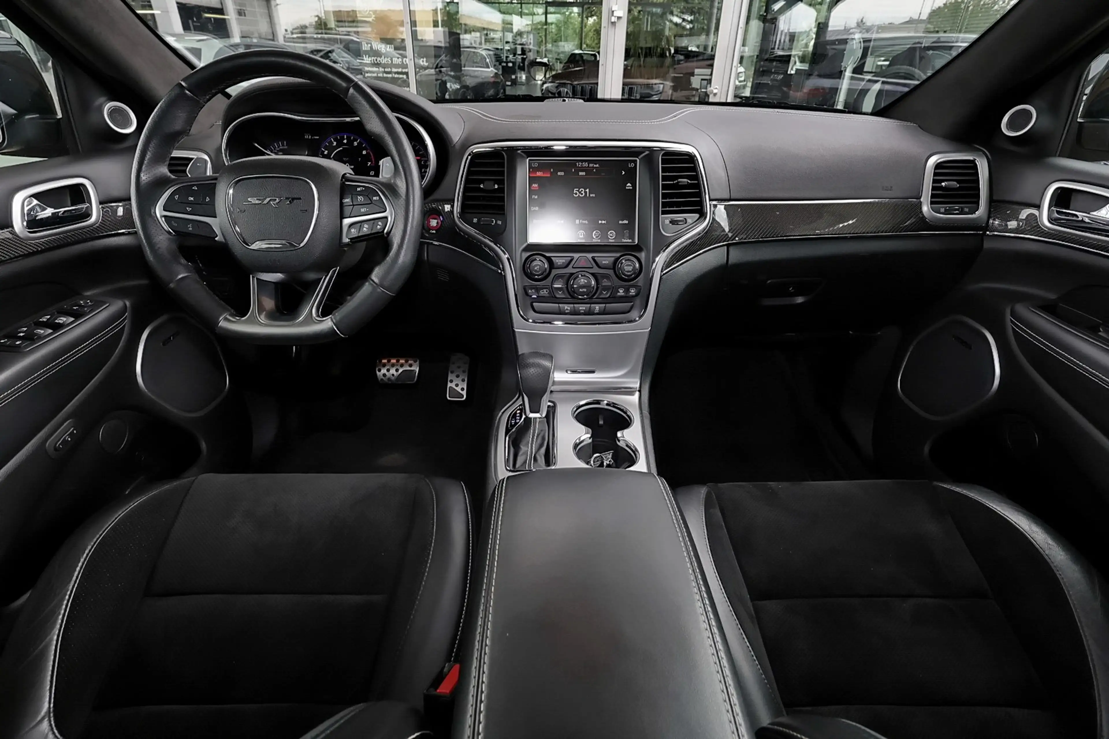 Jeep Grand Cherokee 6,4 SRT — photo 5