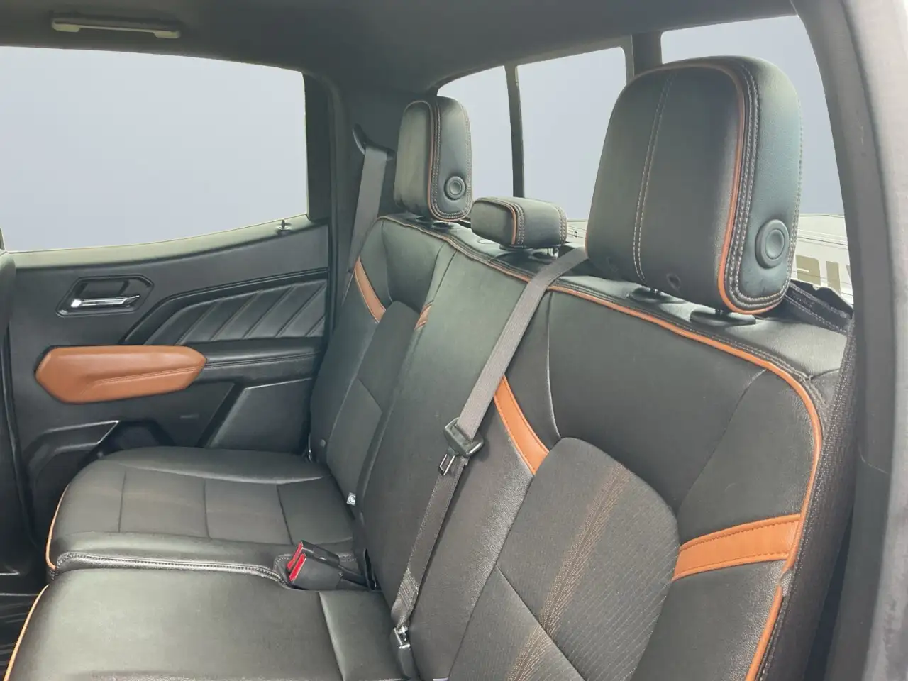 GMC Canyon photo GMC Canyon
