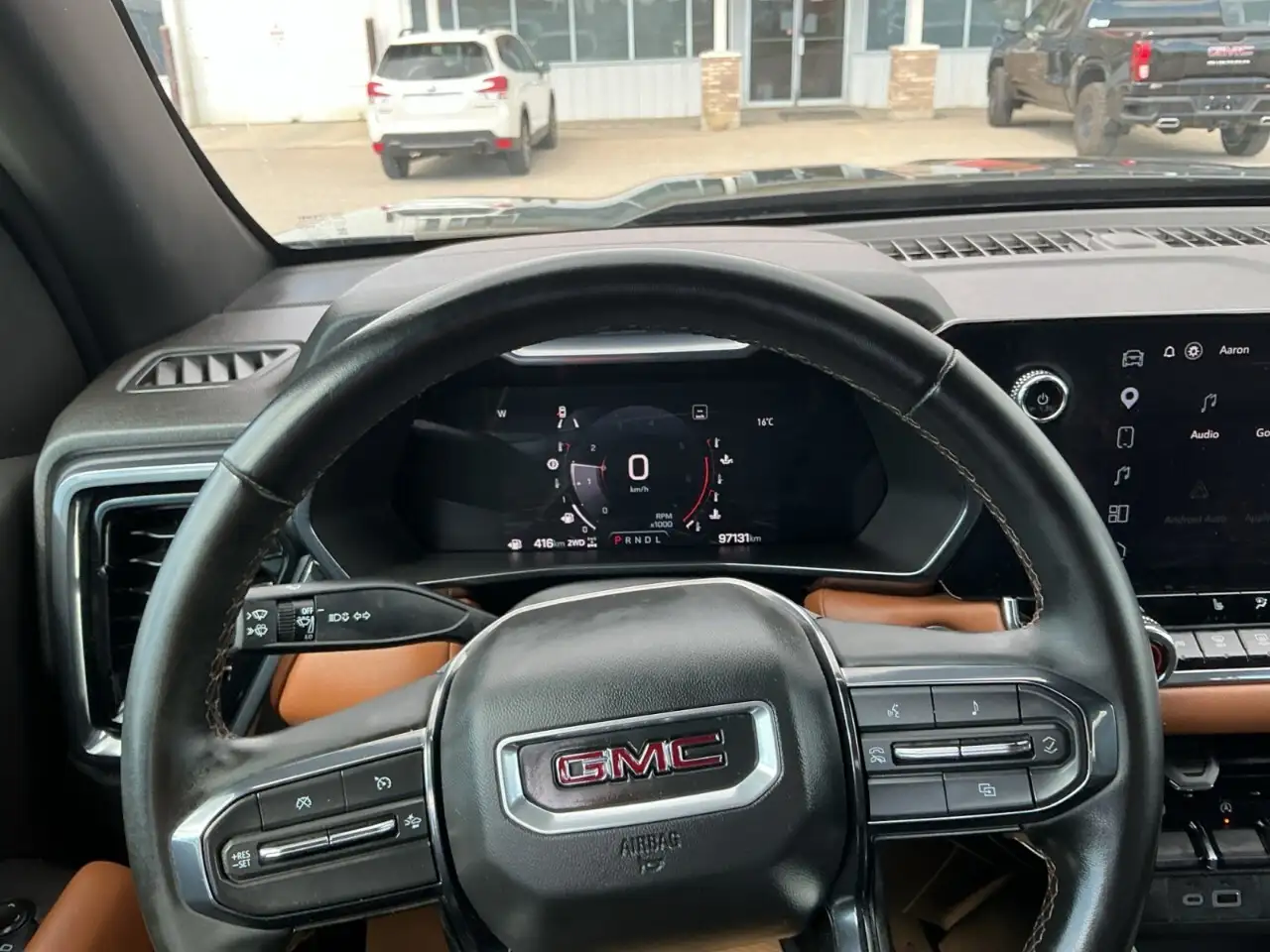 GMC Canyon photo GMC Canyon