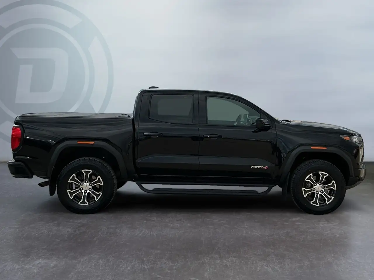 GMC Canyon photo GMC Canyon