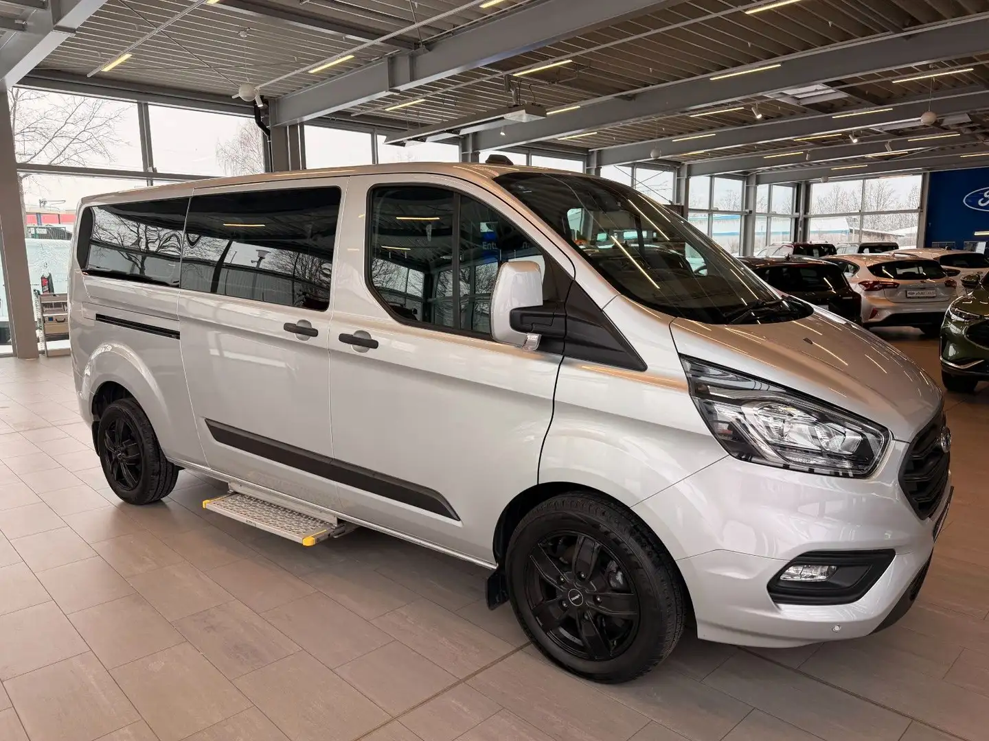 Ford Transit Custom Kombi 320 L2 Trend PDC 9 Sitzer Argent - 2