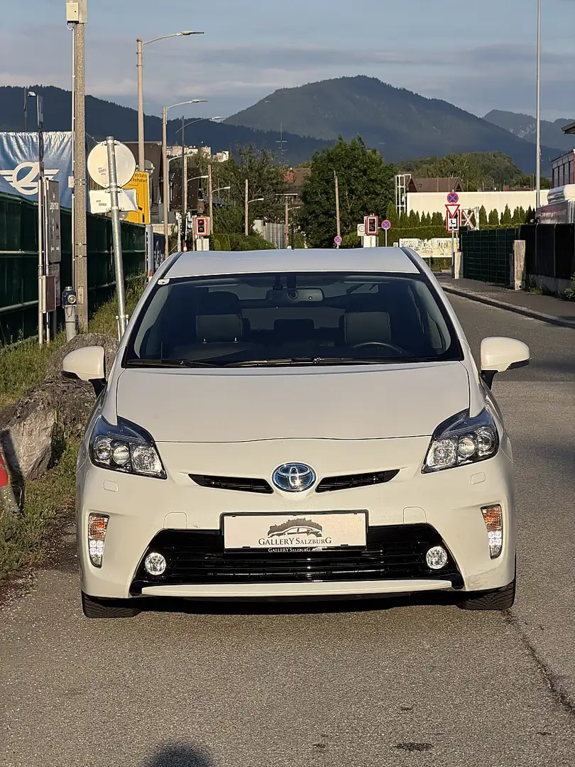 Toyota Prius 1,8 VVT-i Hybrid Premium 12 Weiß - 2