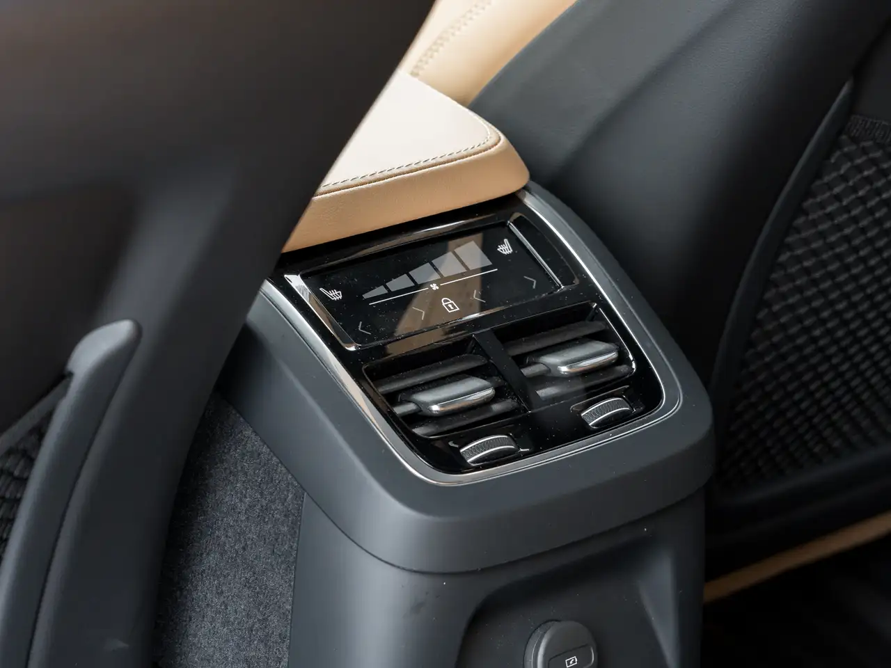 Volvo XC90 снимка Volvo XC90