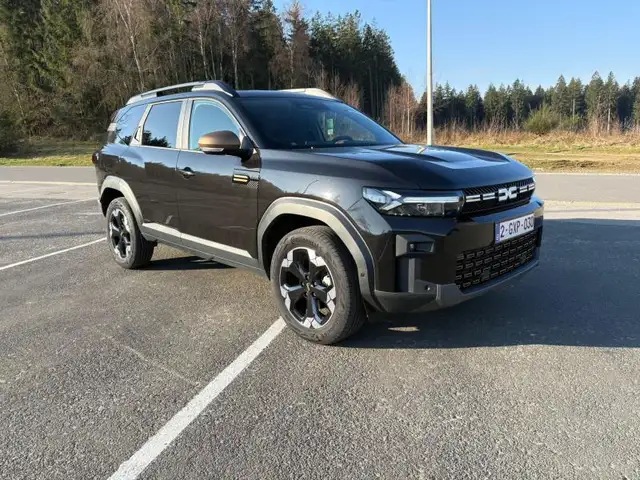 Dacia Bigster Extreme / Disponible à partir du 07/08/2026