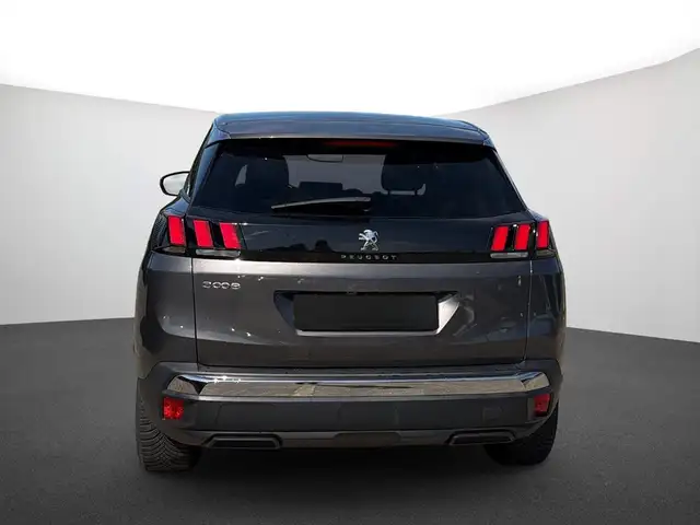 Peugeot 3008 view 3