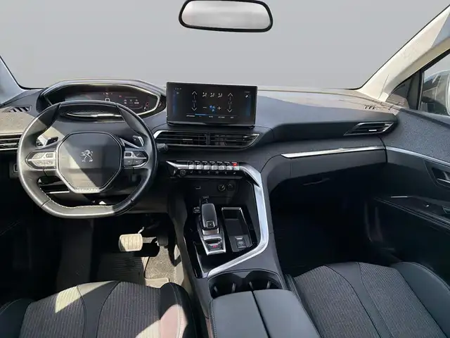 Peugeot 3008 view 10