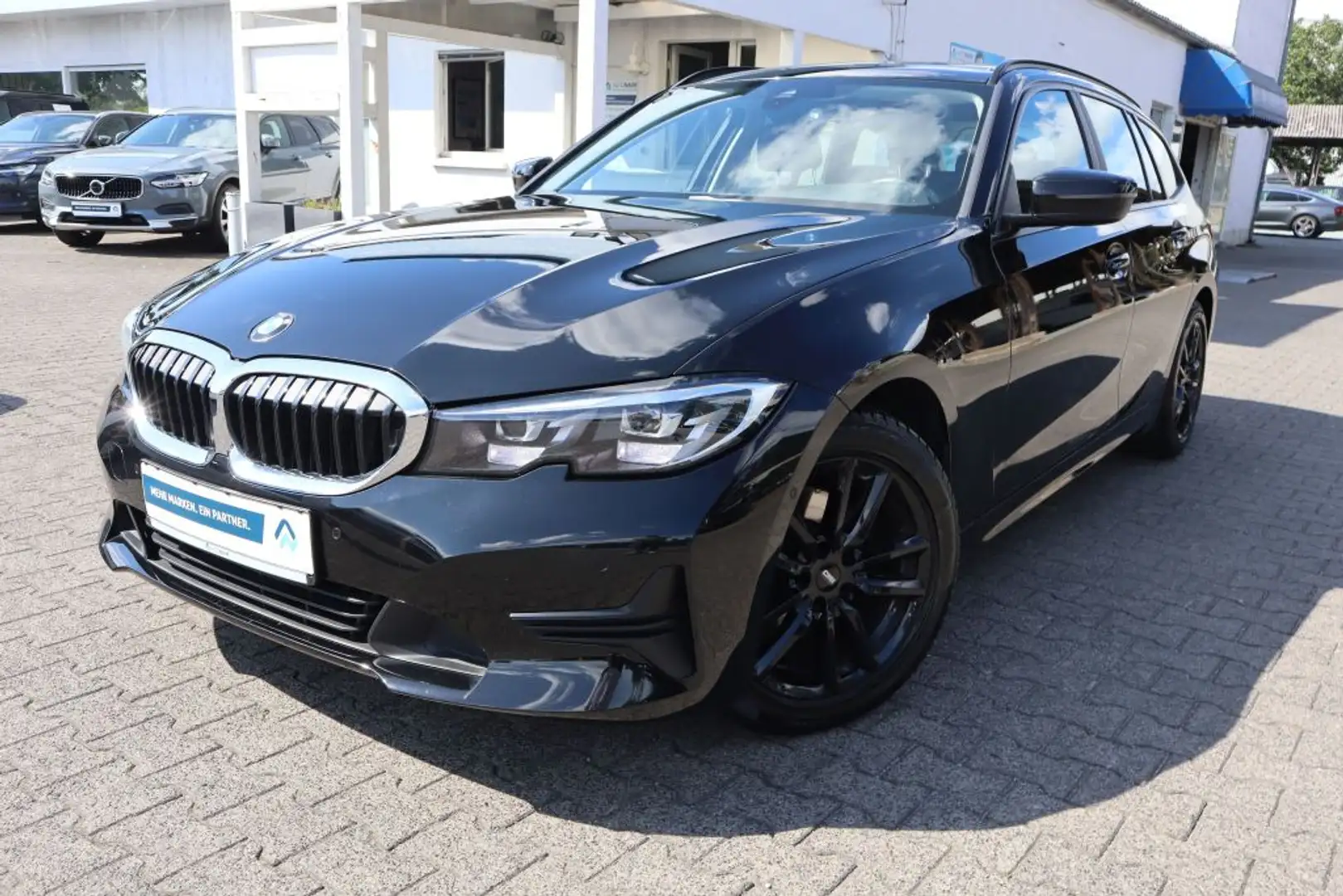 BMW 320 320d Touring Advantage|NAVIGATION|SHZG|LED| - 1
