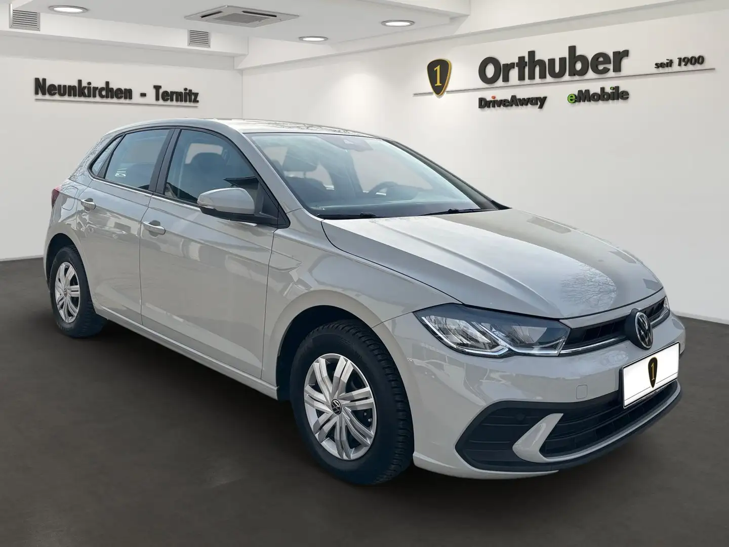Volkswagen Polo VI Basis Grau - 2