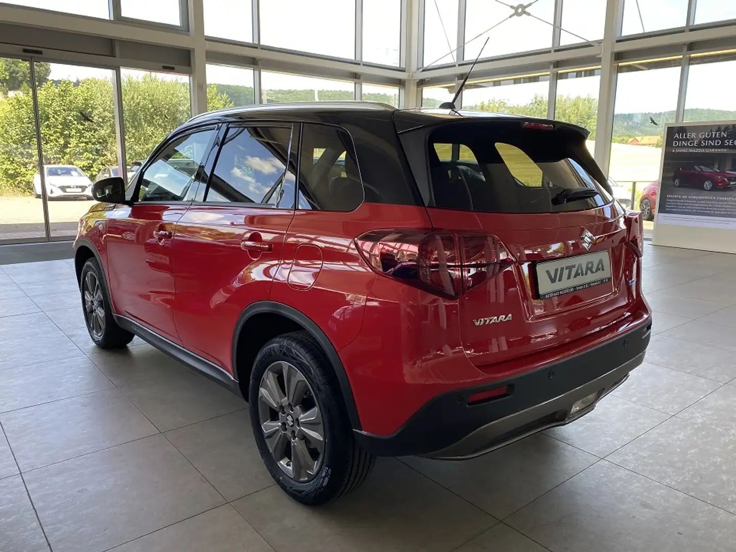 Suzuki Vitara 1.4 Boosterjet Comfort Allgrip ACC, Navi, Kamera Rot - 2