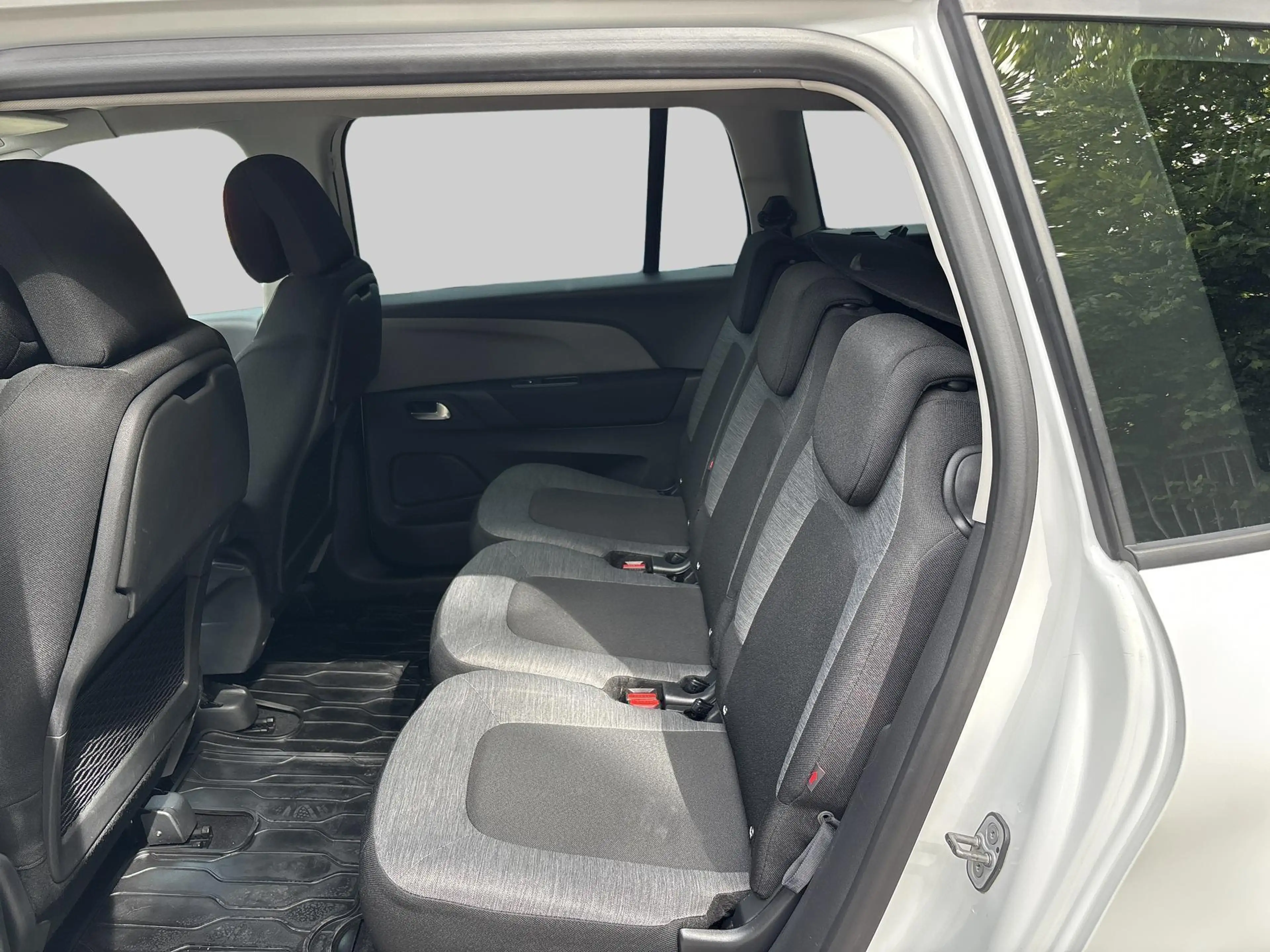 Citroen Grand C4 SpaceTourer | Business | Automaat | 7 Zitplaatsen | Trekhaak | — photo 6