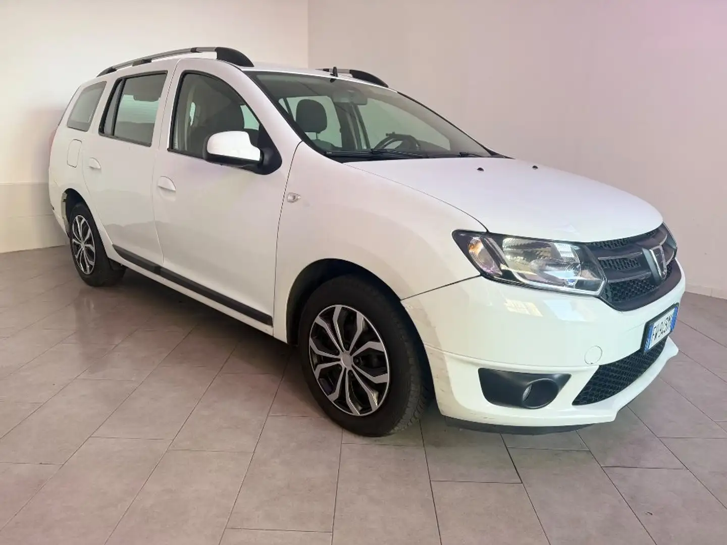 Dacia Logan MCV 1.5 dCi 8V 90CV Comfort Weiß - 2