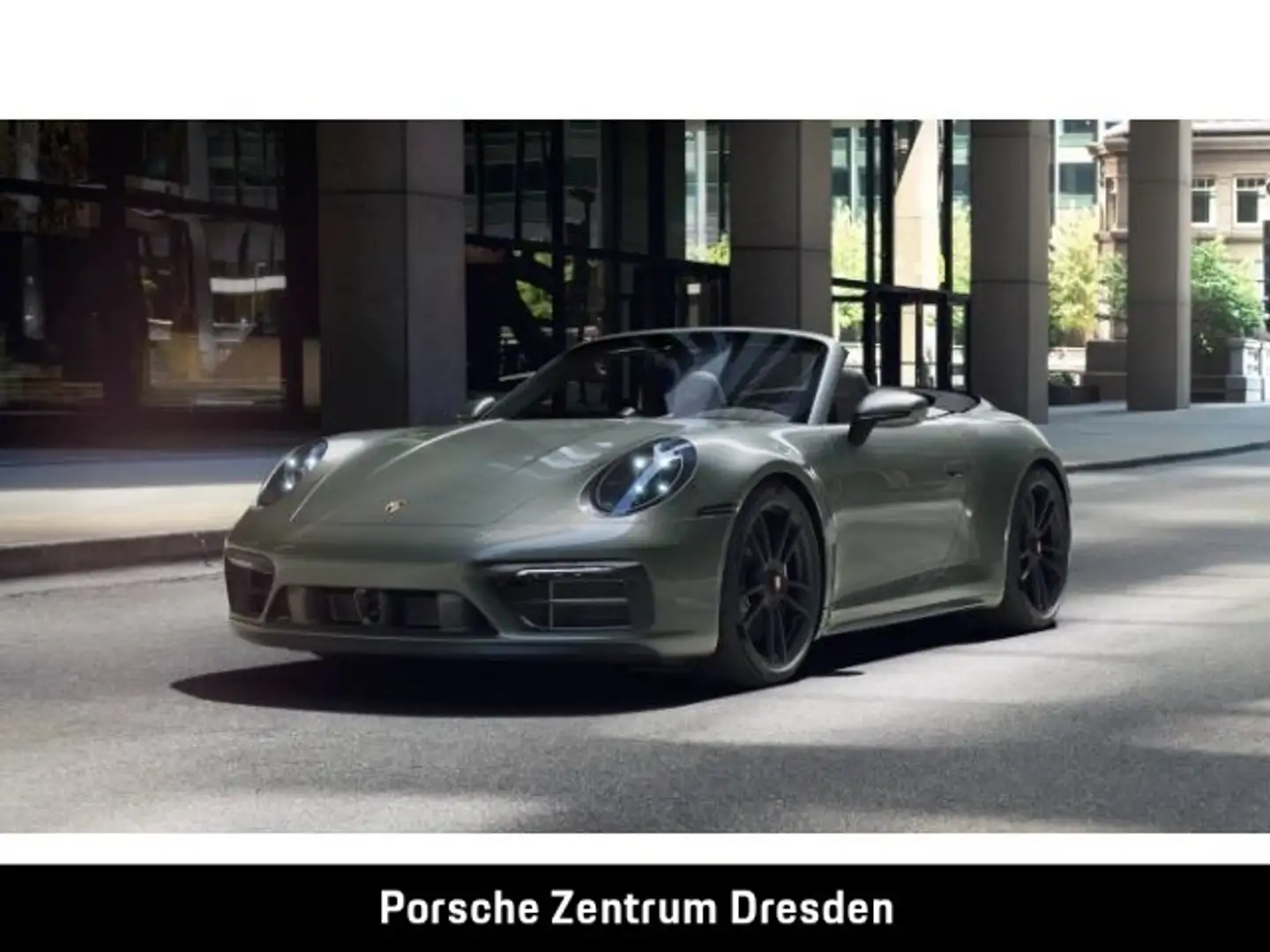Porsche 992 (911) Carrera 4 GTS Cabriolet Grün - 1