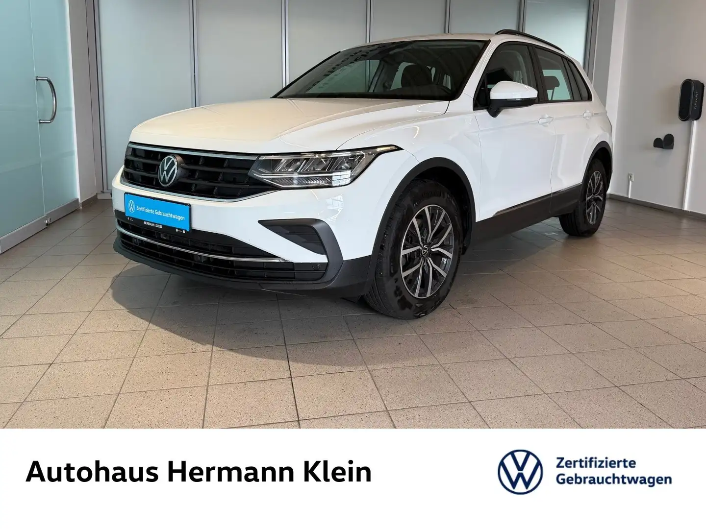 Volkswagen Tiguan 1.5 TSI Life LED, ACC, DAB+ Alb - 1