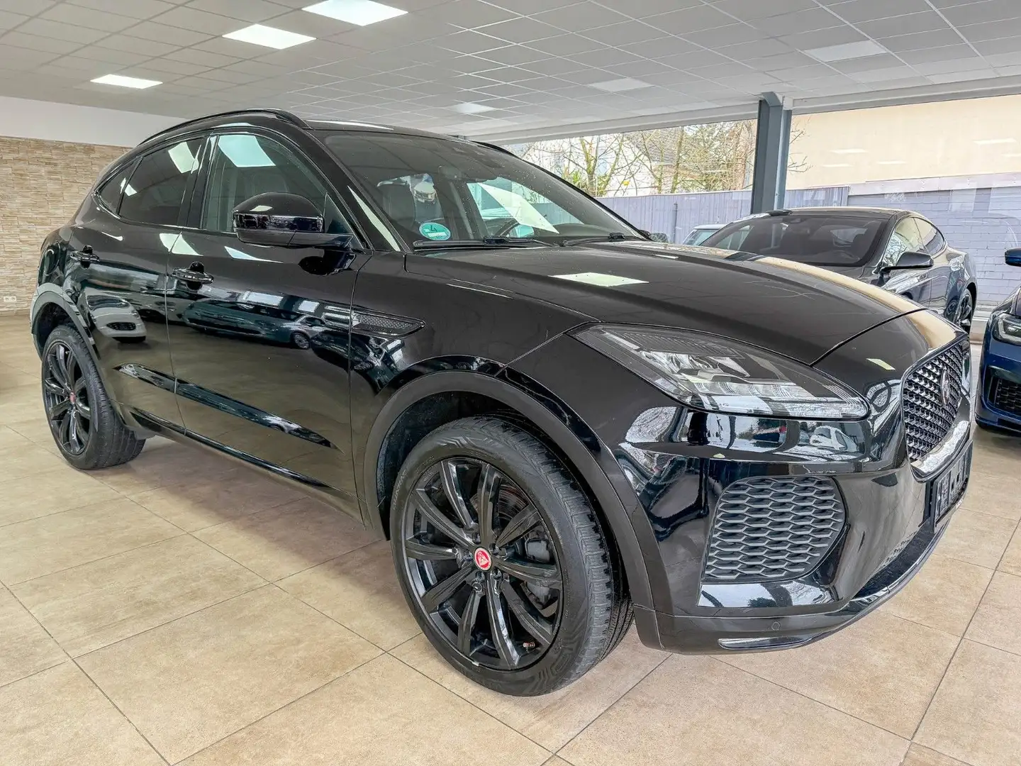 Jaguar E-Pace D150 AWD Aut. R-Dynamik Pano Kamera 2.Hd Schwarz - 1