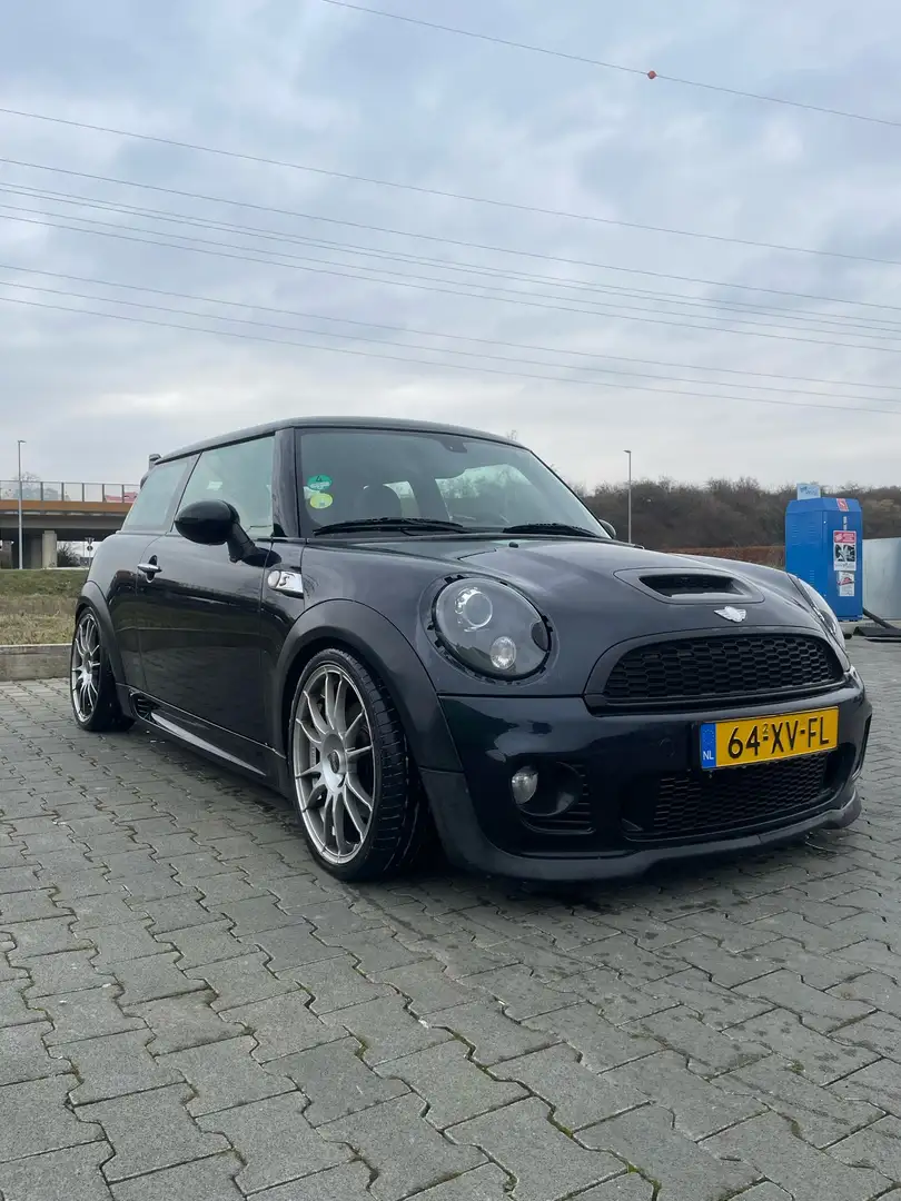 MINI Cooper S 1.6 Chili Loopt slecht bij koude motor Чорний - 1