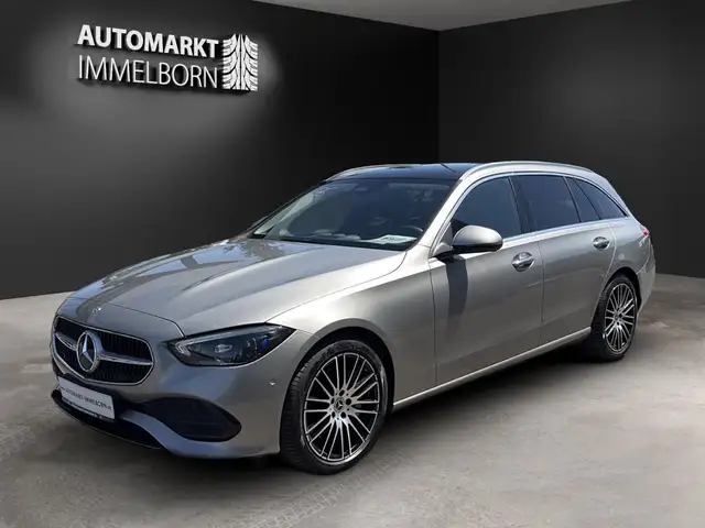 Mercedes-Benz C-Class view 4