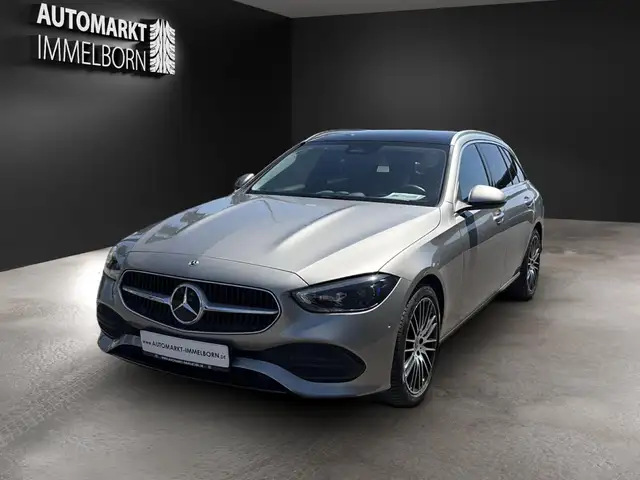 Mercedes-Benz C-Class view 3