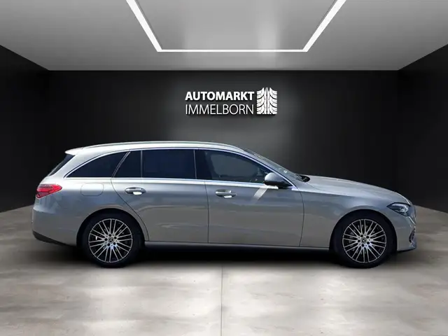 Mercedes-Benz C-Class view 7