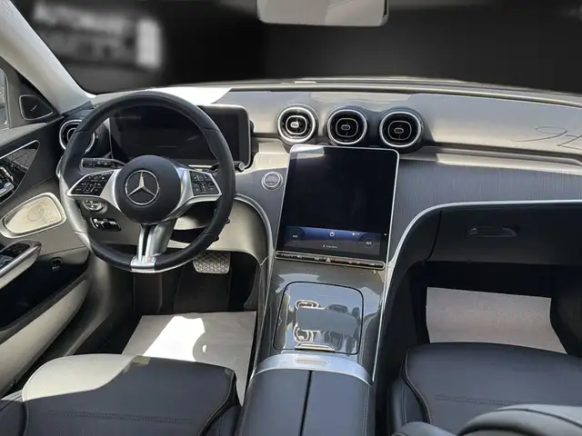 Mercedes-Benz C-Class view 15